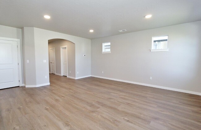 Foto del edificio - 4032 N Glider Ave