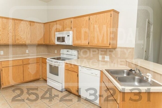 Building Photo - 208 Dale Earnhardt Dr