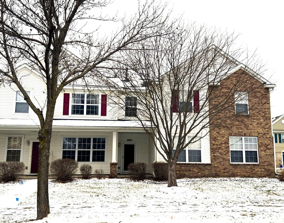 Primary Photo - 11379 Chisholm Cir NE