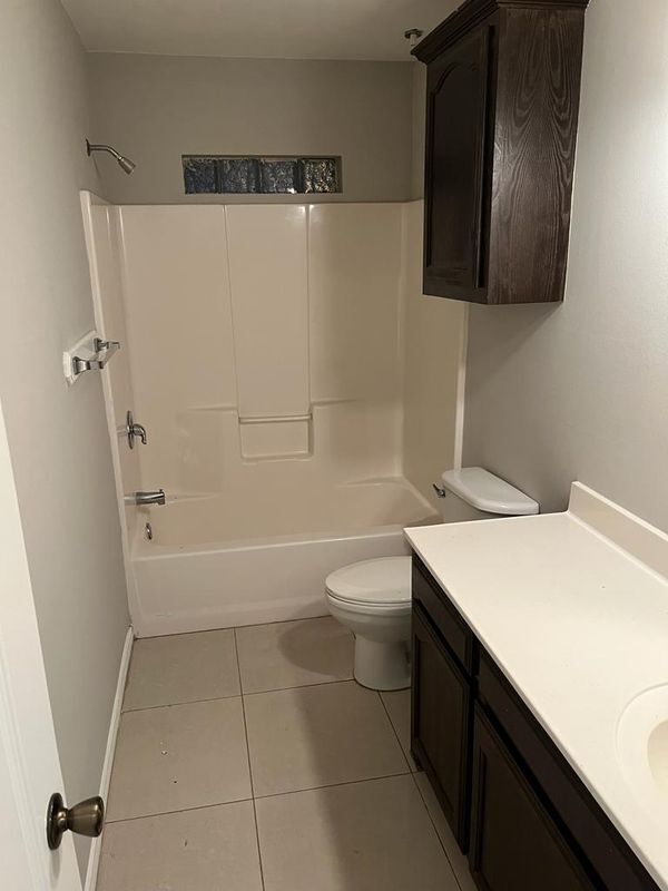 Foto del edificio - 720 S Logan Dr