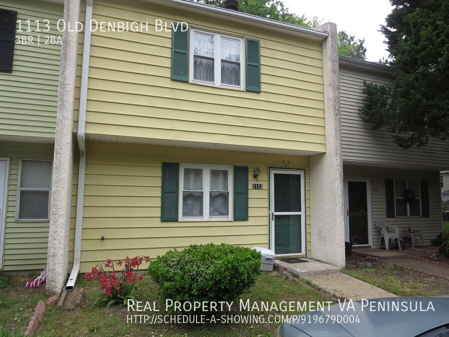 Foto principal - 3 Bedroom Town Home Near Mary Immaculate F...