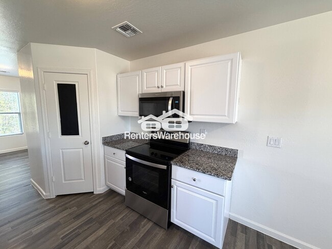 Foto del edificio - 3852 Princeton Ln