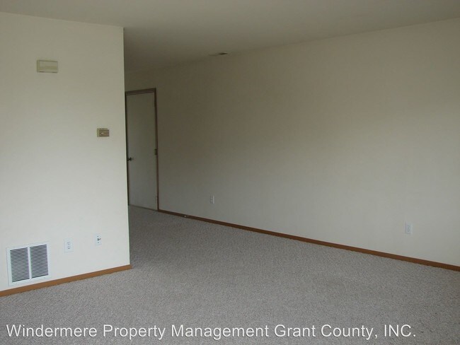 Foto del edificio - 1311-1311 Shaker Pl