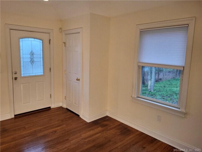 Building Photo - 25 Donnelly Dr