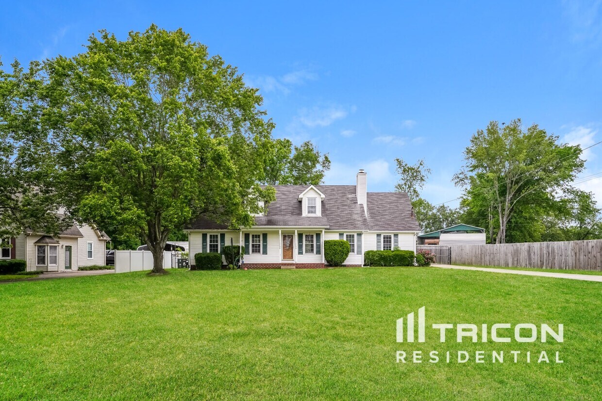 Foto principal - 5235 W Calgary Rd