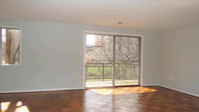 Great Natural Light - 10408 Rockville Pike