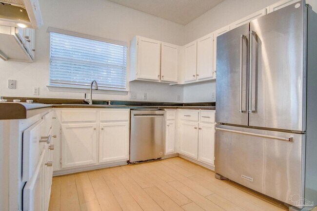 Foto del edificio - 1200 Jasper St