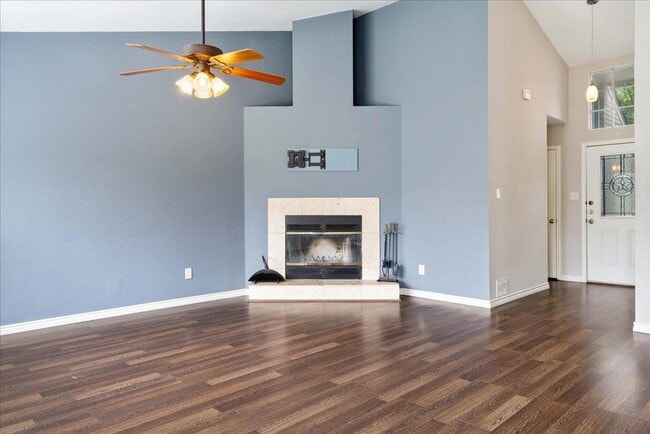 Building Photo - 2205 Cedar Branch Dr