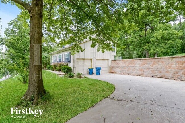 Foto del edificio - 12512 Silver Ln