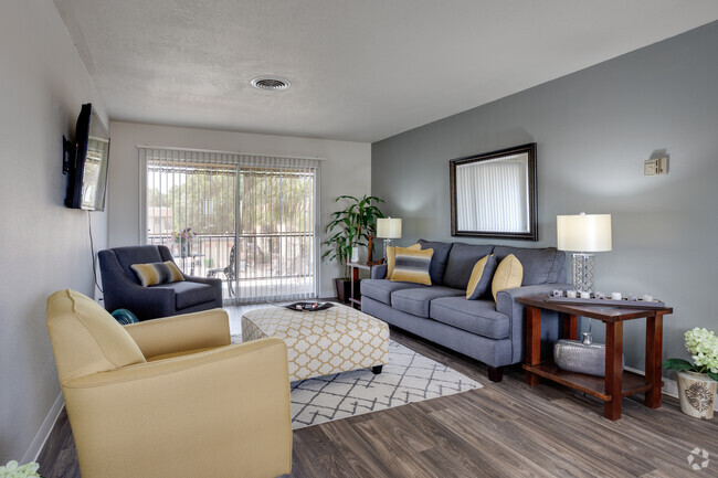 2BR, 2BA - 1,050SF - Oasis at Scottsdale