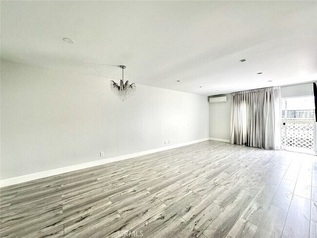 Building Photo - 409 Burchett St