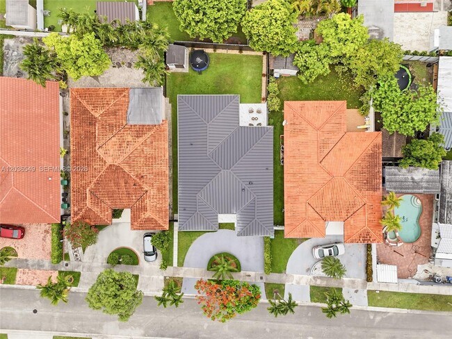 Foto del edificio - 881 NW 133rd Ave