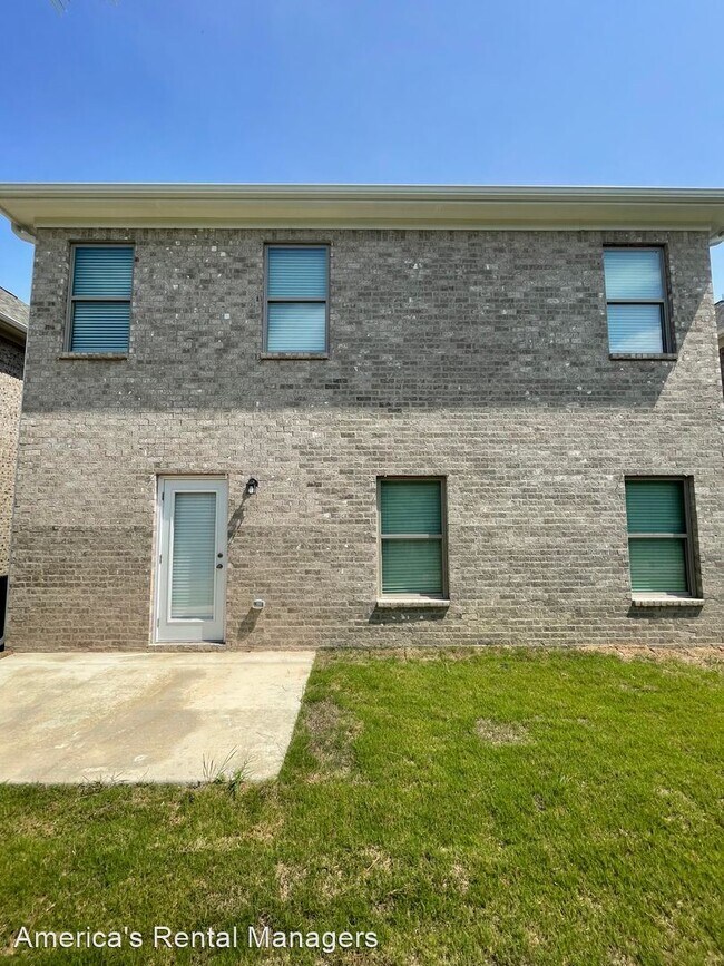 Building Photo - 4 br, 2.5 bath House - 326 Shiloh Creek Drive