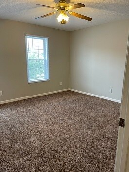 Front bedroom - 2100 Ringgold Ct