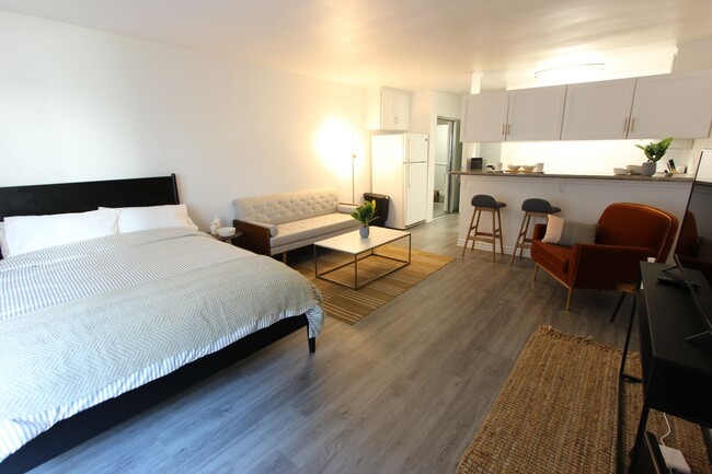 Interior Photo - The Elizabeth