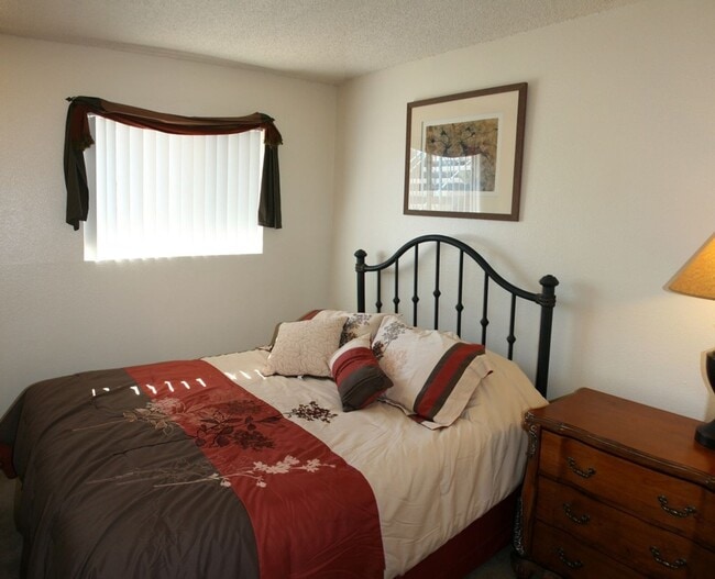 MOUNTAIN VILLAGE Apartments in Tucson, AZ