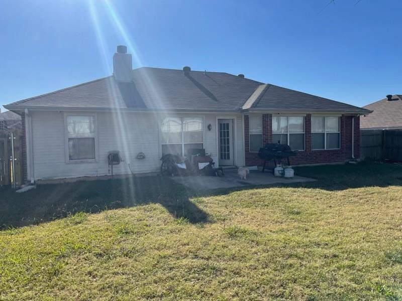 Foto del edificio - 3808 Mitchell Ct