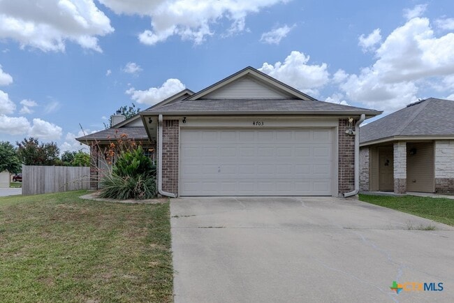 Foto del edificio - 4703 Stonehaven Dr