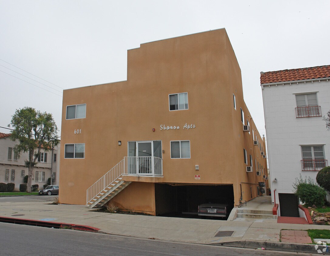 Foto del edificio - 601 N Spaulding Ave