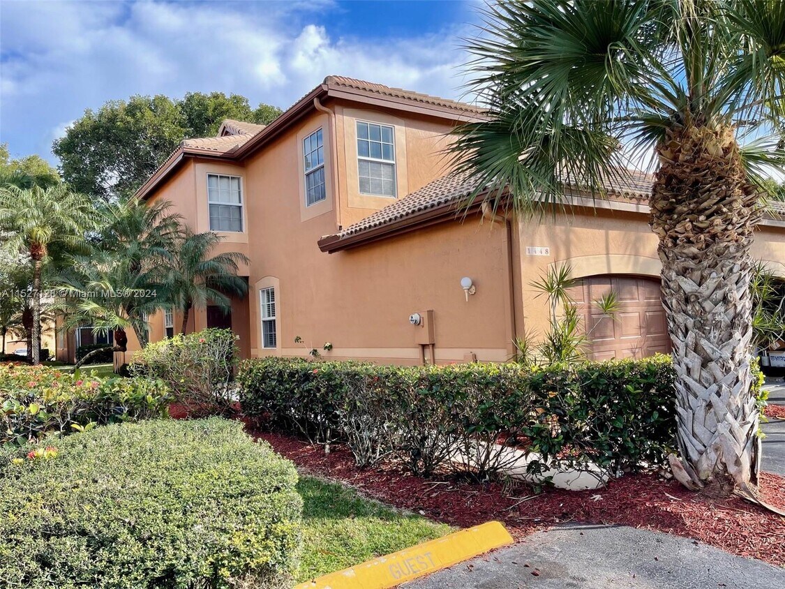 1448 Barcelona Way, Weston, FL 33327 Townhome Rentals in Weston FL