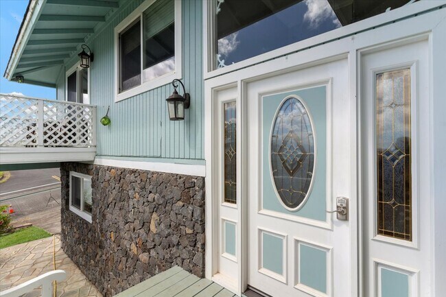 Building Photo - 460 Polulani Dr
