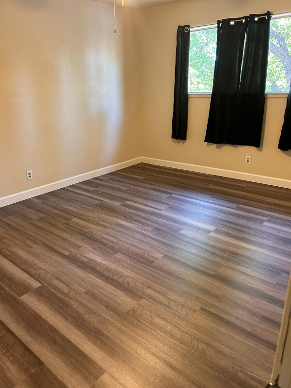 Foto del edificio - 3307 E Fairmont Ave
