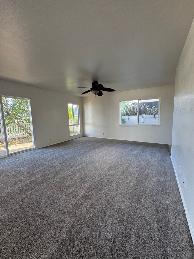 Building Photo - 87-2225-2225 Pakeke St