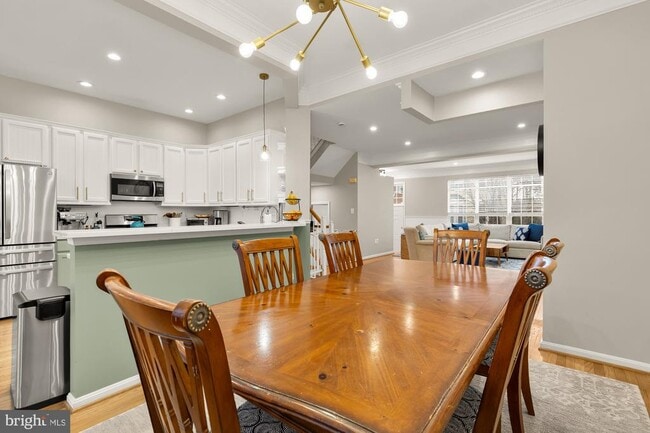 Building Photo - 6143 Cinnamon Ct