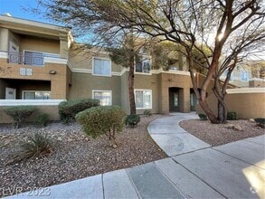 Building Photo - 8070 W Russell Rd