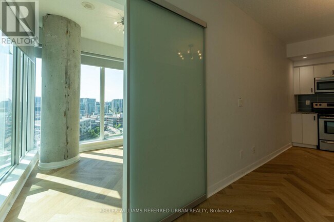 Photo du bâtiment - 150 E Liberty St