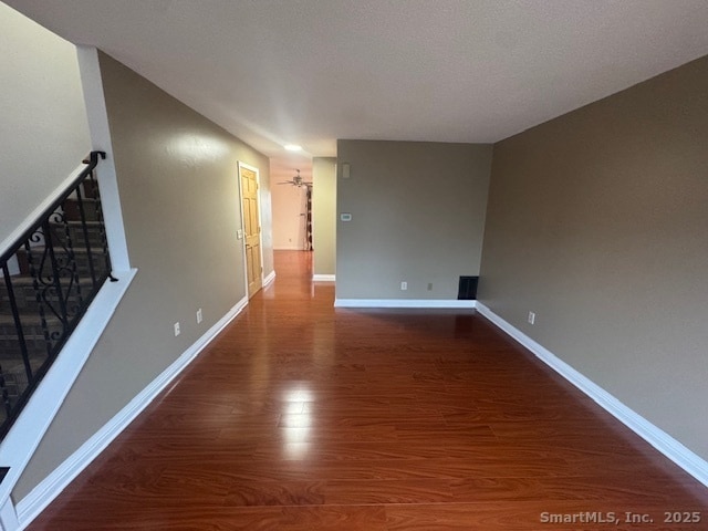 Building Photo - 15 Crest St