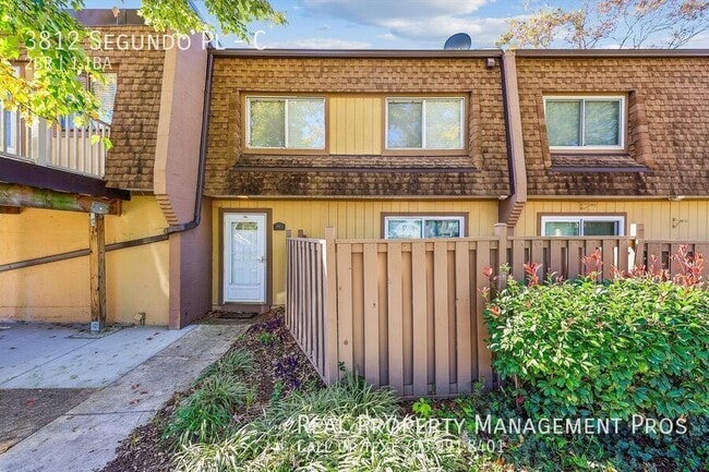 Photo - 3812 Segundo Pl Townhome