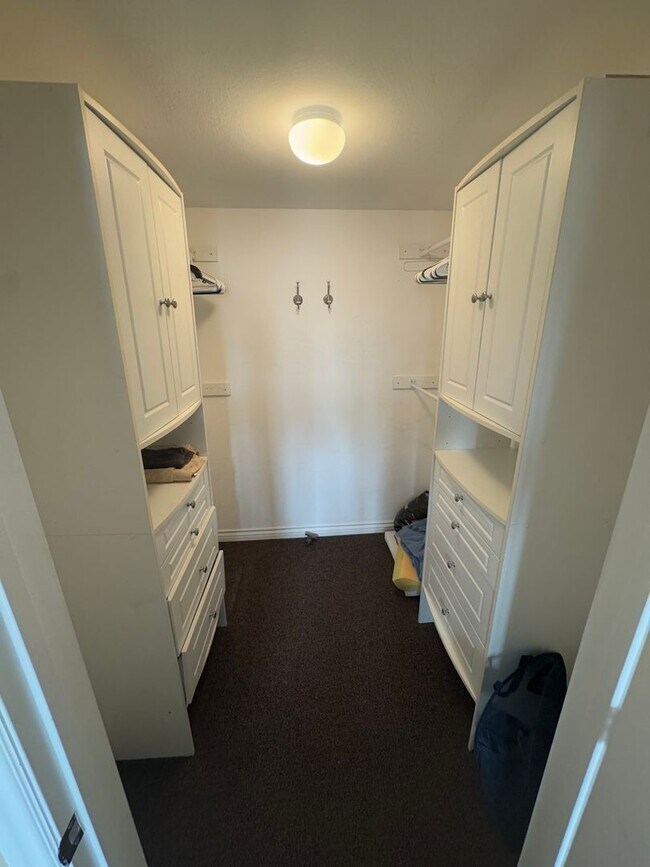 Foto del edificio - 1BD 1BA Condo in East Village