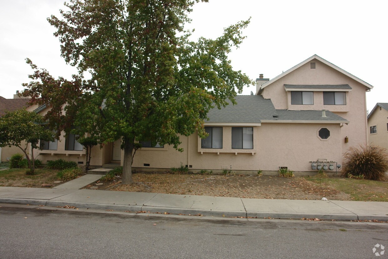 Building Photo - 4978 Edgar Ct