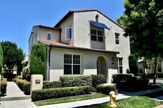 Building Photo - 105 Waterman
