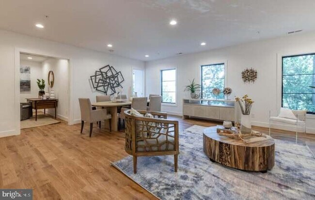 Foto del edificio - 1844 3rd St NW