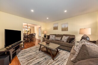 Building Photo - 2484 Warm Springs Ln