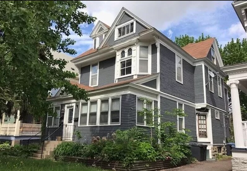 Primary Photo - 2113 Bryant Avenue South, Unit 3