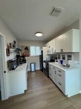 Building Photo - 1280 NE 105th St