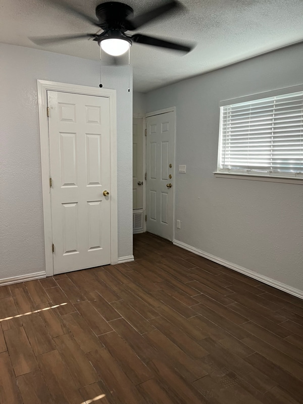 Building Photo - 9669 Stonehaven Dr