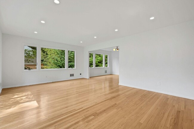 Foto del edificio - 134 Highland Rd