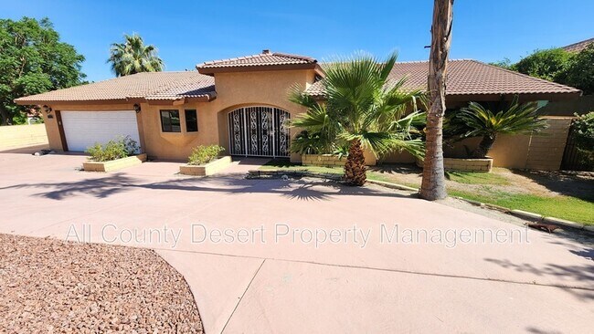 Foto del edificio - 79985 Trinidad Dr