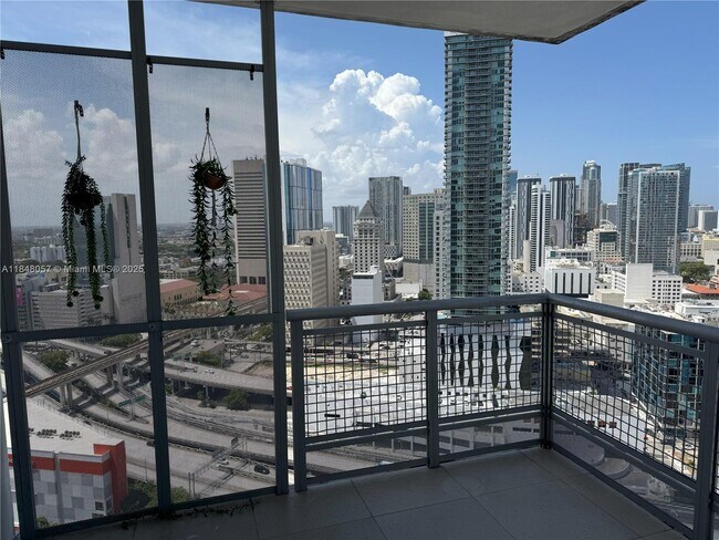 Building Photo - 350 S Miami Ave