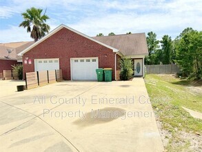 Building Photo - 1014 Airport Rd