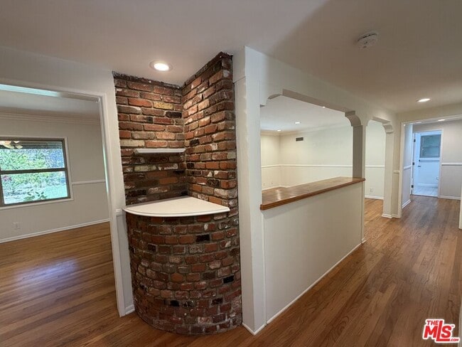 Building Photo - 4850 Excelente Dr