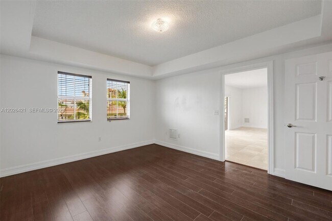 Building Photo - 101 Sidonia Ave