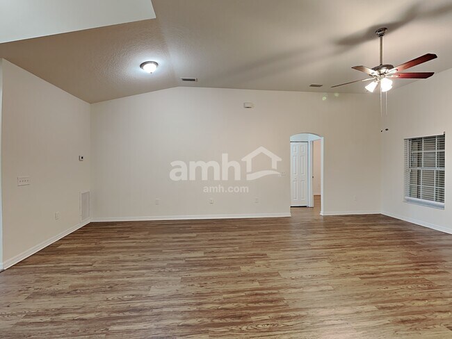Building Photo - 4611 Treasure Cay Road