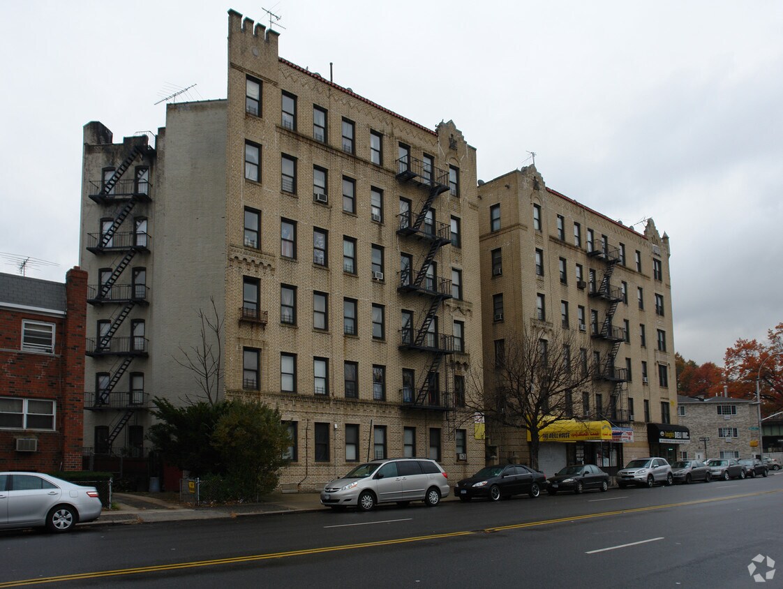 Building Photo - 1991 Bronxdale Ave