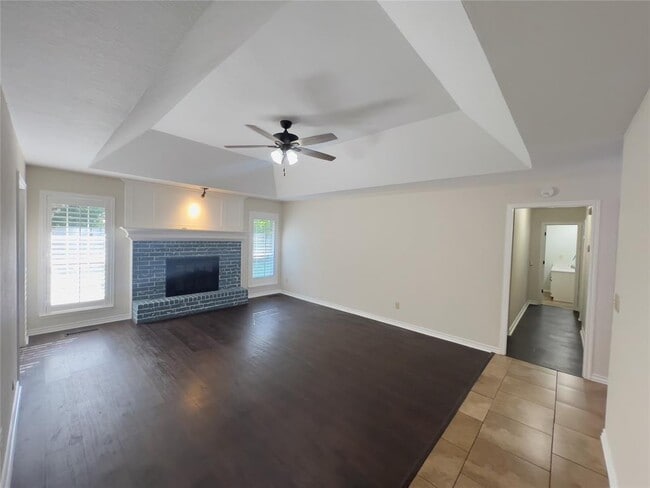 Building Photo - 11800 Kingsridge Terrace
