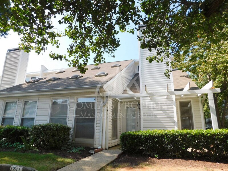 Primary Photo - 1711 Cotton Patch Ln